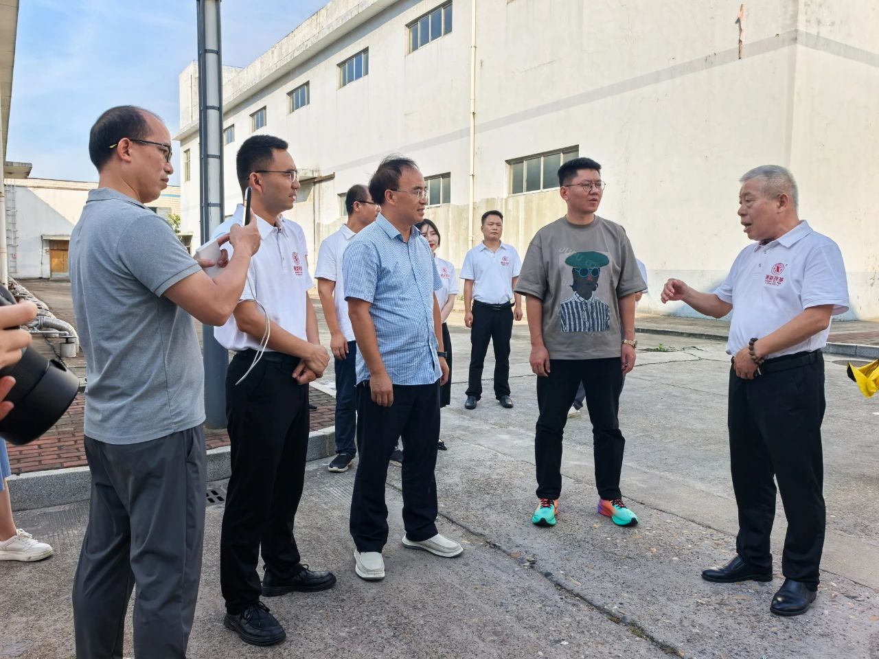 “片葉度關(guān)山——萬里茶路中國(guó)行（2025）”活動(dòng)走進(jìn)益陽茶廠