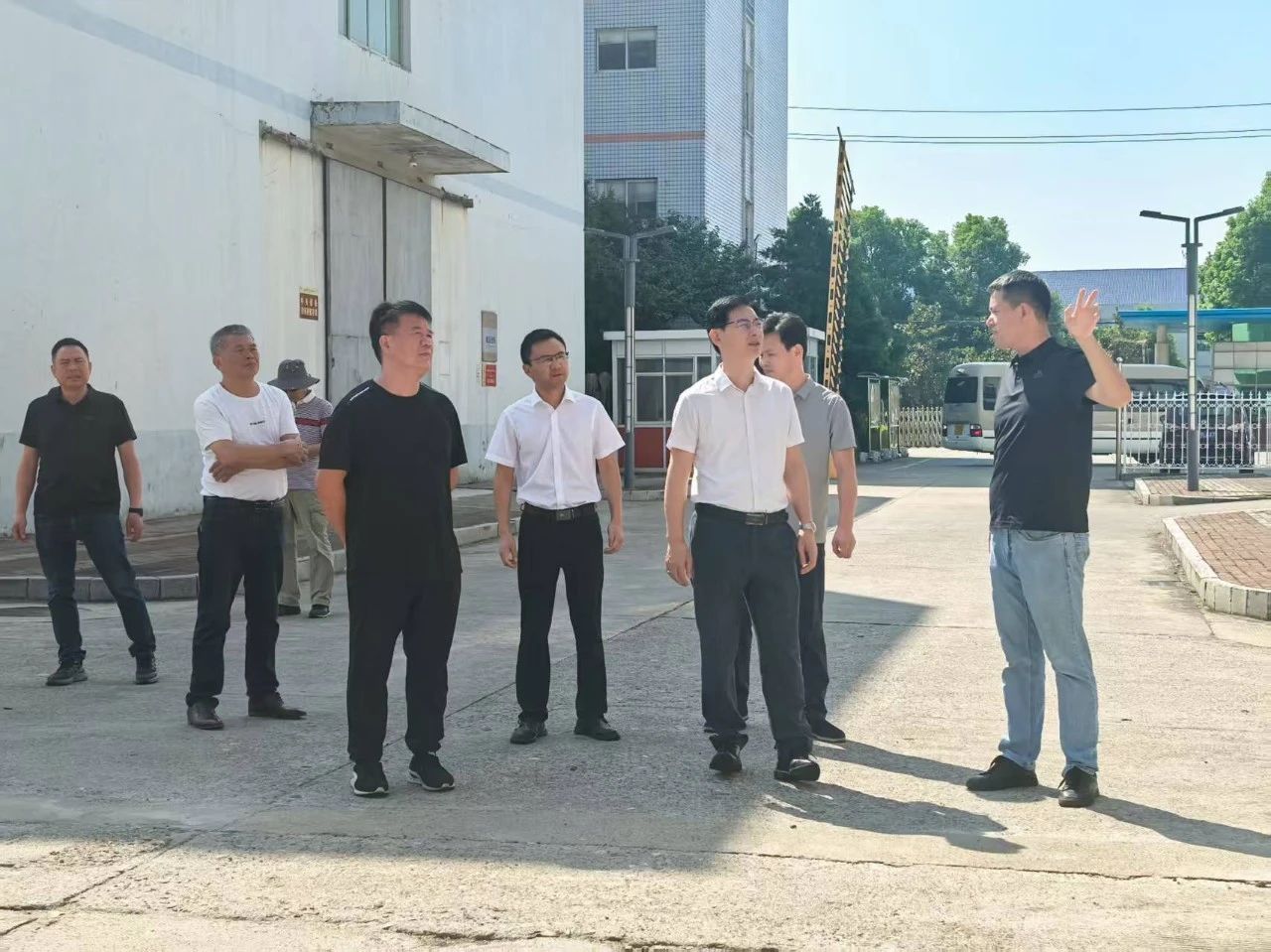 海峽兩岸中小企業(yè)聯(lián)合促進(jìn)會(huì)走進(jìn)益陽(yáng)茶廠有限公司